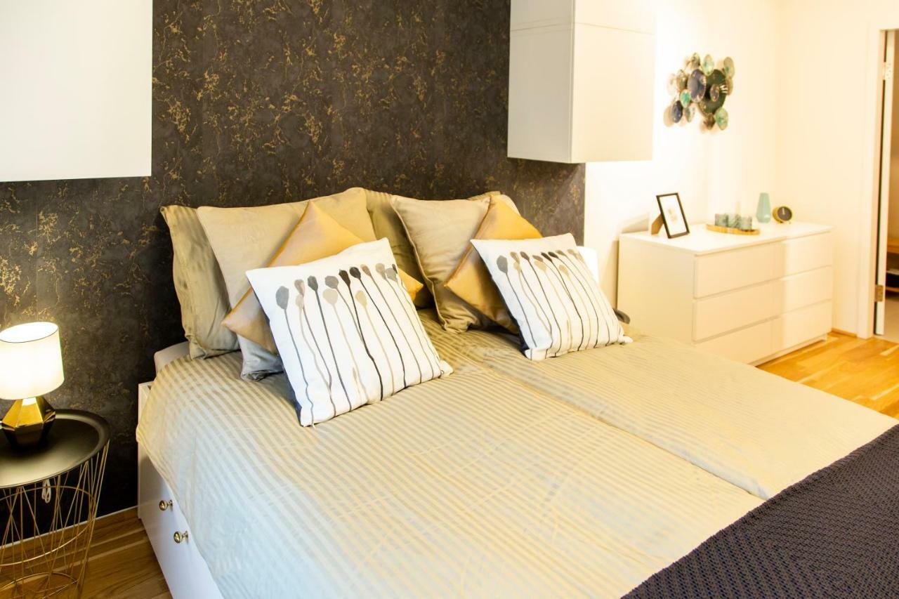 וינה Cozy & Cool Apartment * 5 Min To City Center מראה חיצוני תמונה