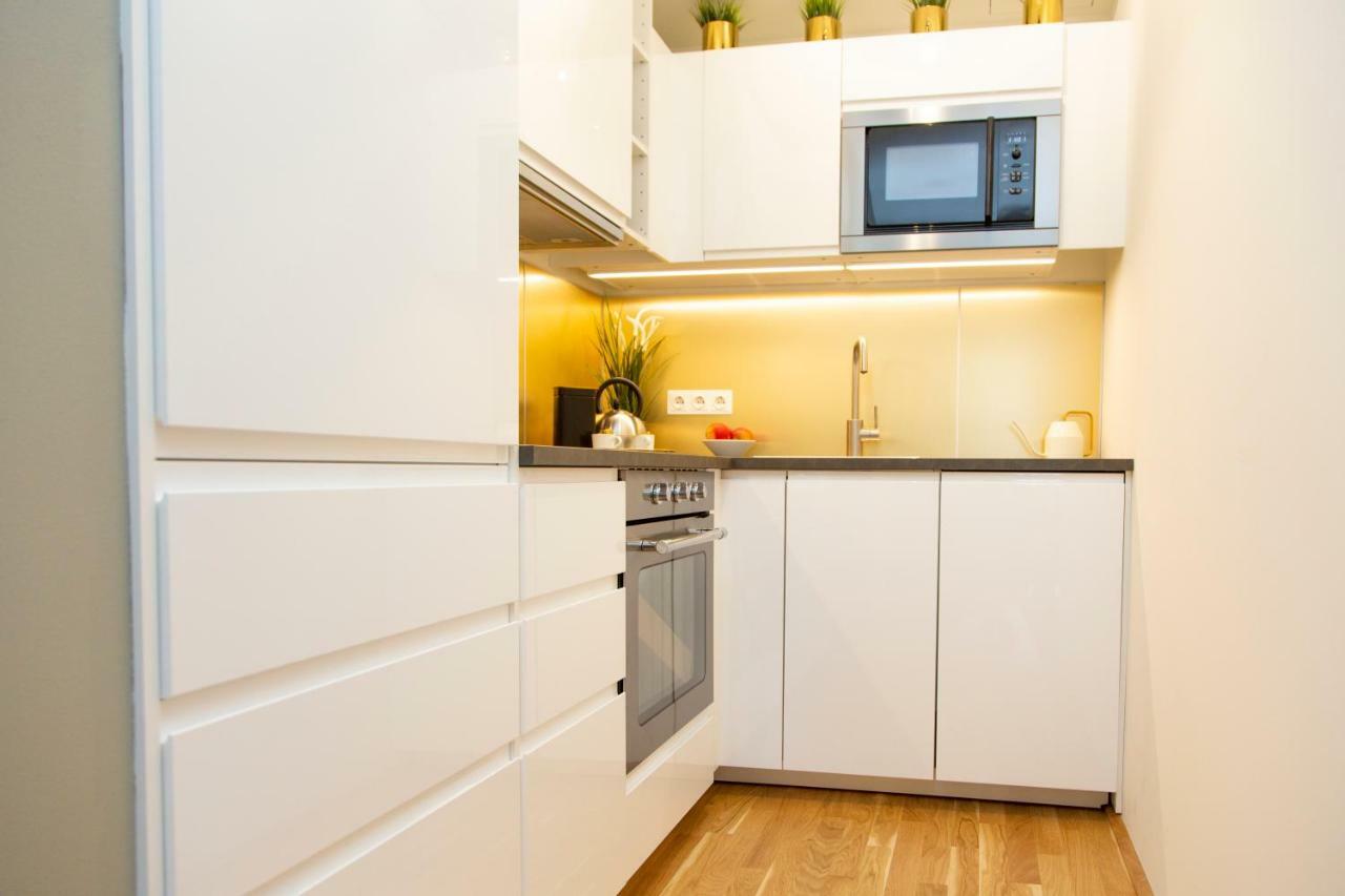 וינה Cozy & Cool Apartment * 5 Min To City Center מראה חיצוני תמונה